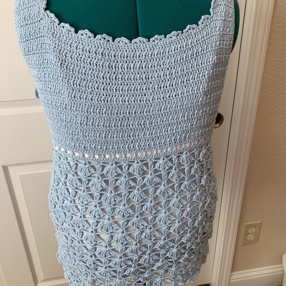 Handmade crochet sleeveless tank in floral stitch. Bamboo yarn. Light Blue. - Picture 2 of 4